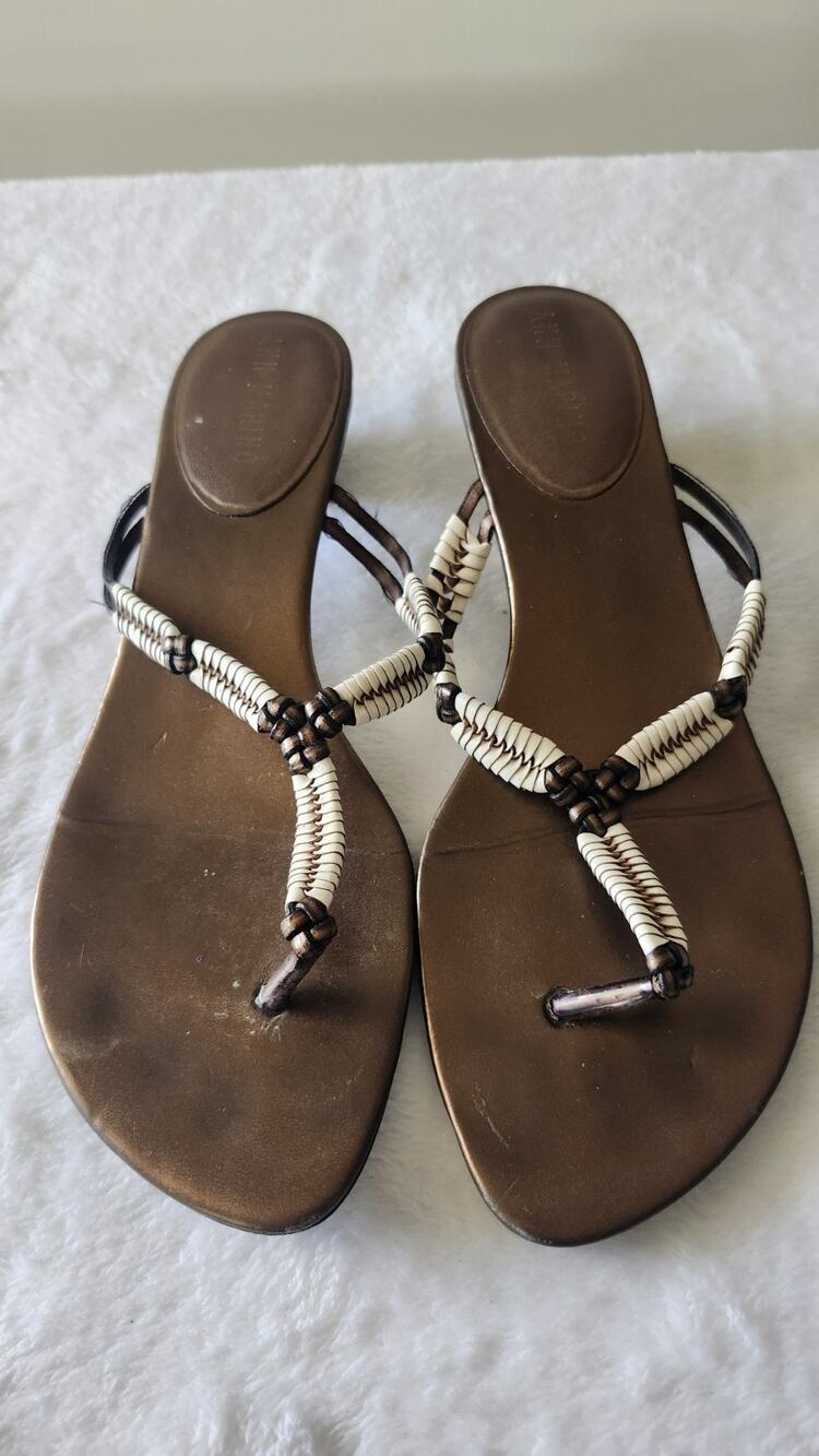 Vintage Y2K Ann Marino Beaded Thong Sandals Women's 9M Boho Strappy S5